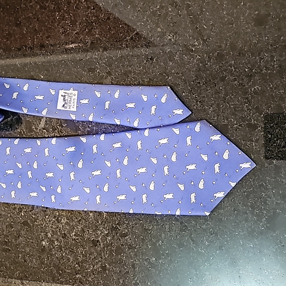 Hermes printed twill tie 7973 EA polar bears and butterflies